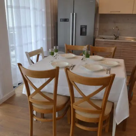 Луксозна вила Cozy,luxurious And Spacious On The Black Sea *