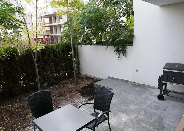 Vilă Cozy,luxurious And Spacious On The Black Sea